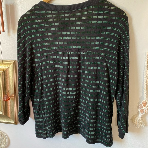 Black and emerald stretchy cardi - Picture 3 of 5